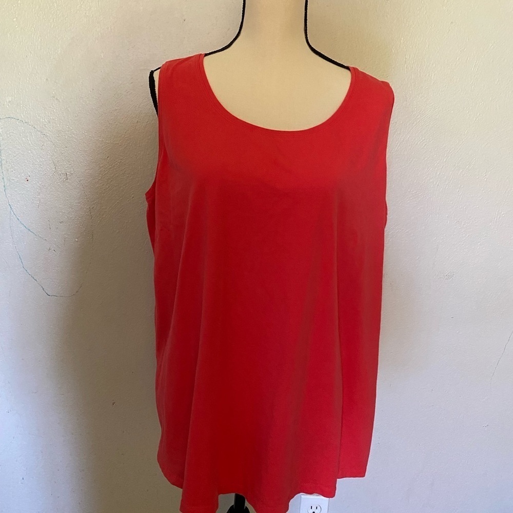 Catherine's size 2X red top - Picture 4 of 11
